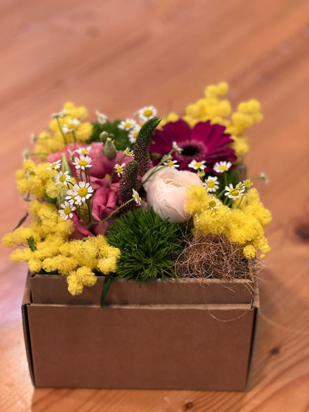 Immagine di Box quadrata mix fiori